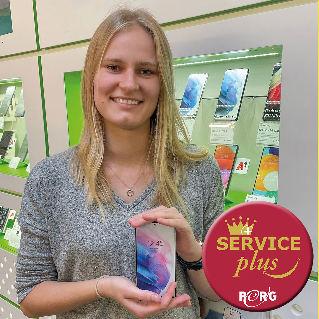 Service plus in Perg - Vanessa aus dem Mobilfunk-Shop bei Strasser Markt