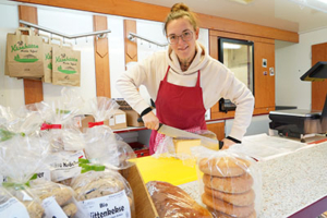 Jenny von der Käsehütte Stix aus Maria Taferl
