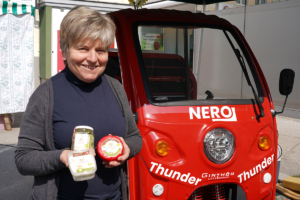 Biozigenhof Kastner am Perger Wochenmarkt am Freitag