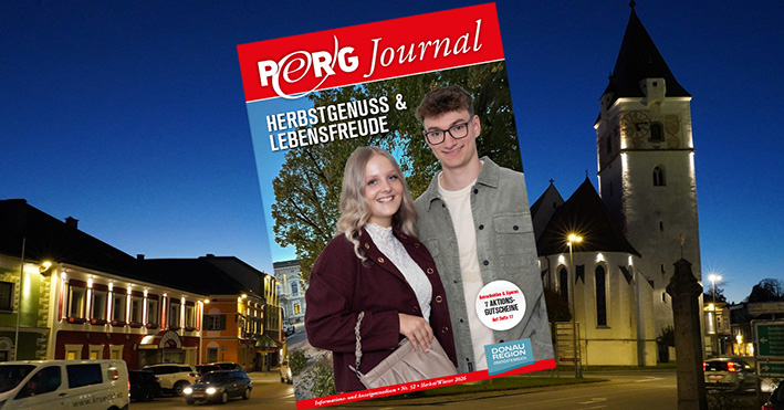 Collage: Titelbild PERG-Journal 52 im Vordergrund; Nachtfoto Hauptplatz Perg im Hintergrund